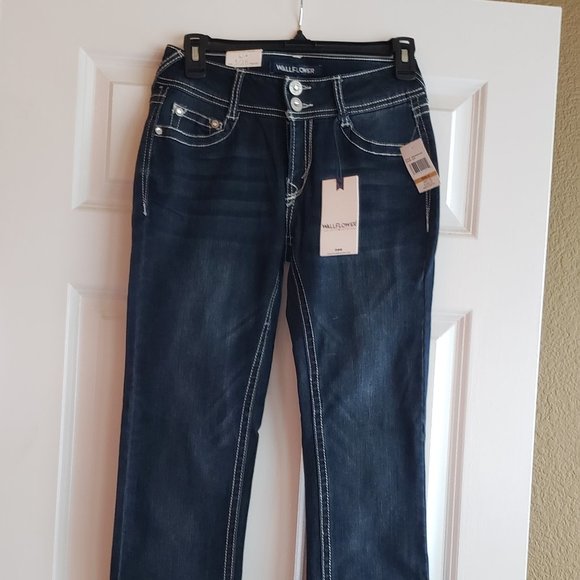 Wallflower Juniors Luscious Curvy Fit Bootcut Jeans - Picture 1 of 7